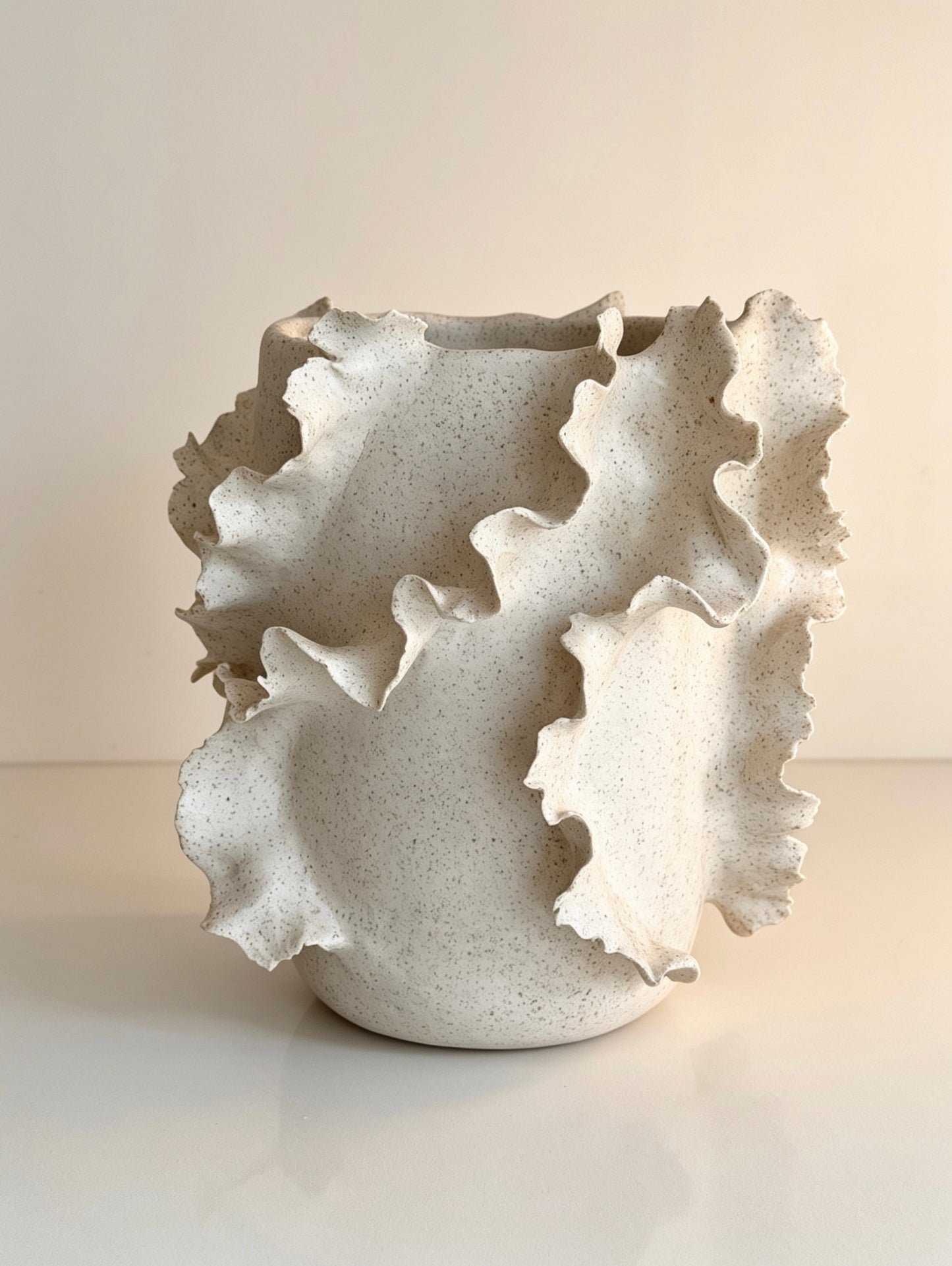 Synáxis - Sculptural Vase