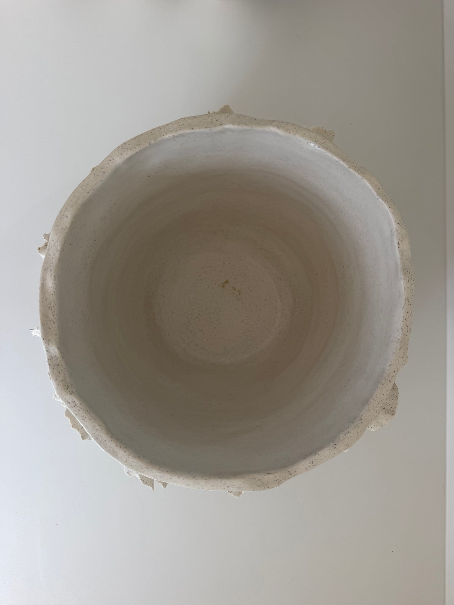 Synáxis No.02 handbuilt sculptural stoneware vessel by Agora Ceramics