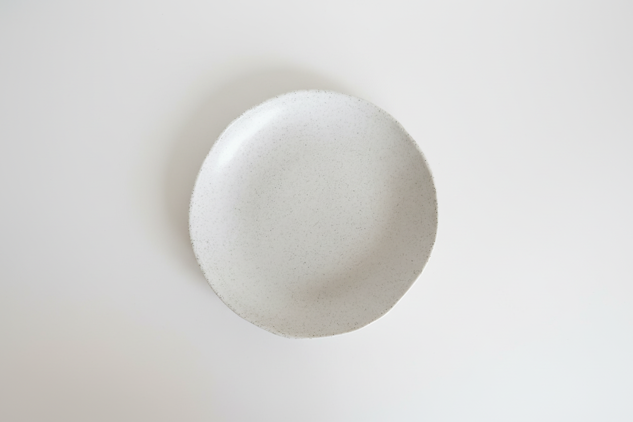 Ceramic platter side view with neutral white background - Image 3